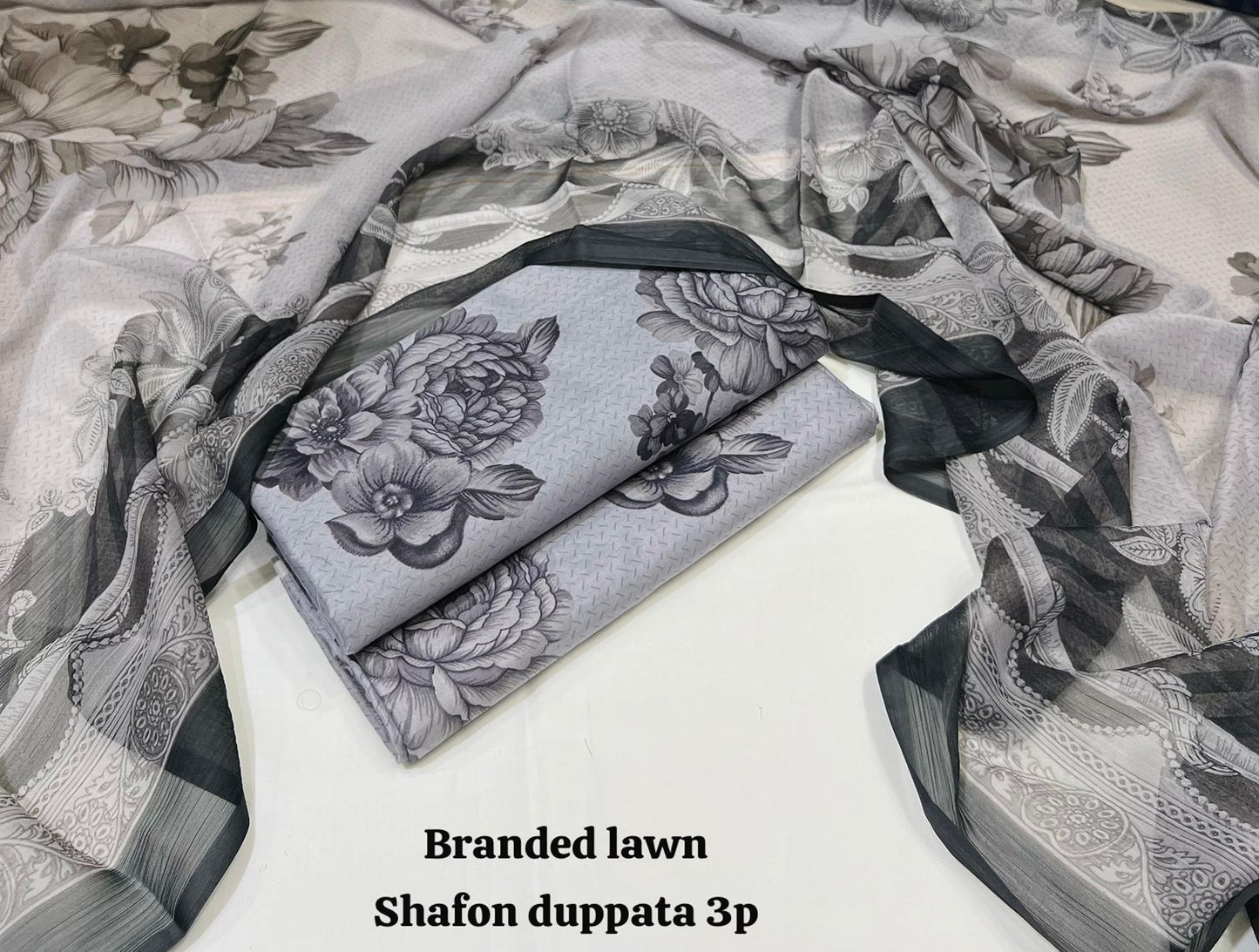 Lawn 3PC β Chiffon Dupatta β D-113